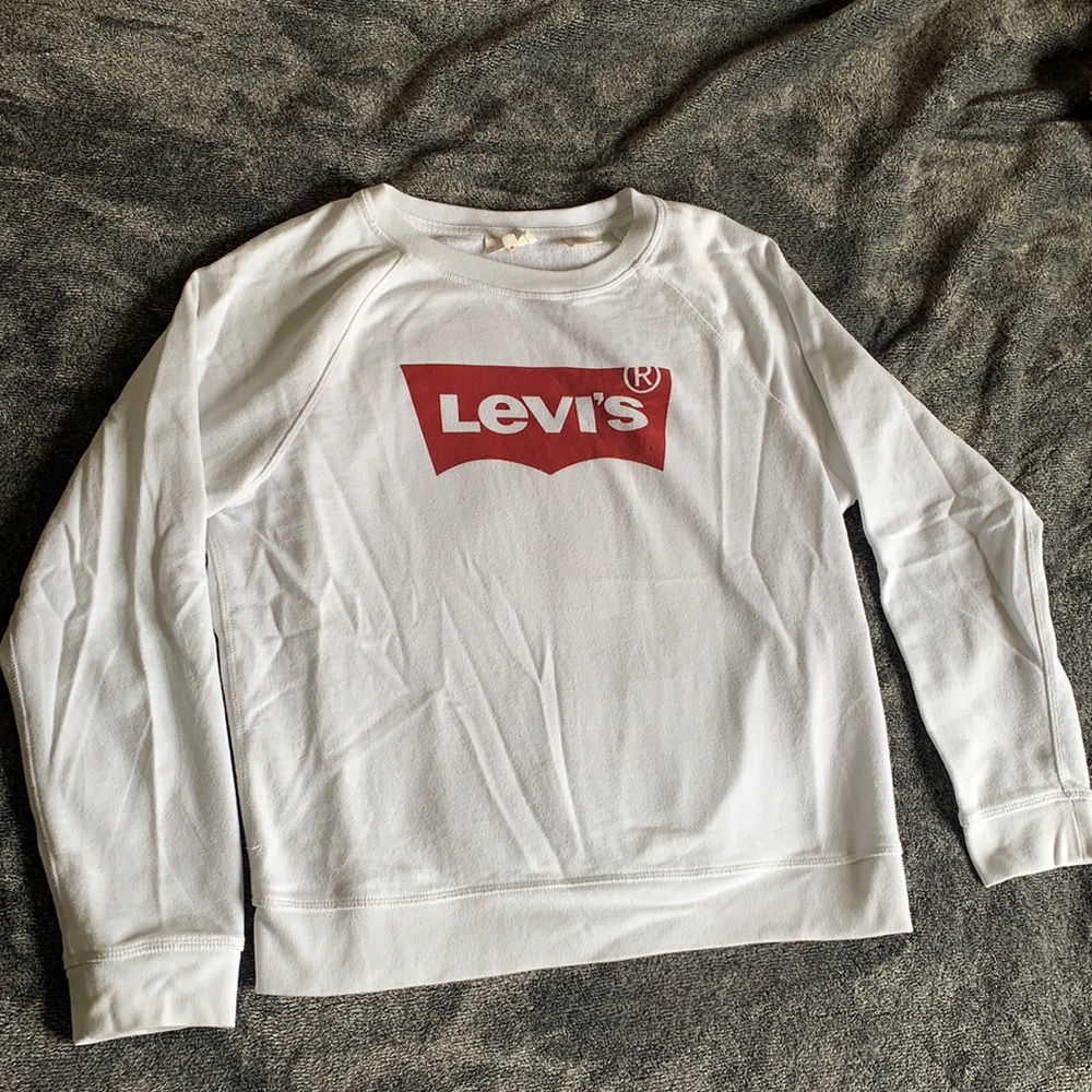 Levi’s sweatshirt